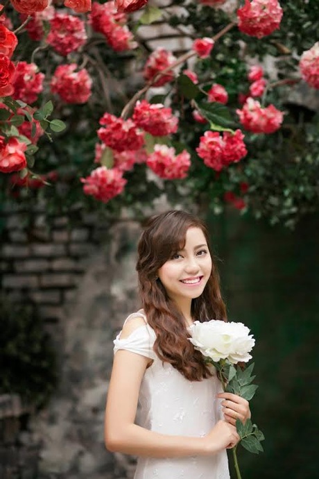 Hoa khôi Báo chí nói về “cuộc chiến” báo điện tử và mạng xã hội - 3 Hoa khôi HV Báo chí - Tuyên truyền Đoàn Thị Linh
