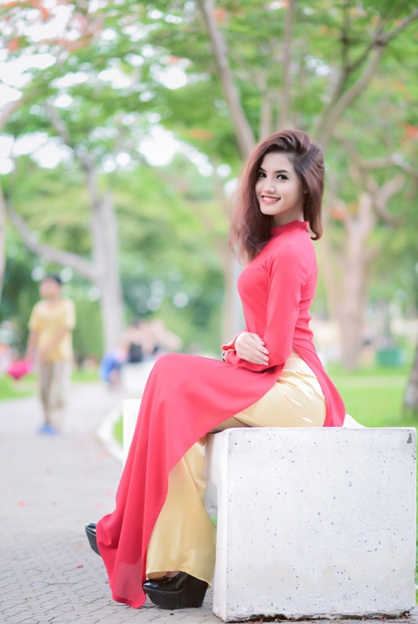 Thiếu nữ 9X Sài thành đẹp thướt tha trong tà áo dài - 4 N.E