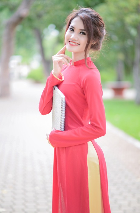 Thiếu nữ 9X Sài thành đẹp thướt tha trong tà áo dài - 5 N.E