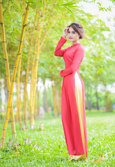 Thiếu nữ 9X Sài thành đẹp thướt tha trong tà áo dài - 13 N.E
