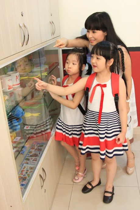 Ca sỹ Trang Nhung: Mathnasium là lựa chọn đúng đắn cho bé Bích Ngọc trong hè này - 4 Ca sỹ Trang Nhung: Mathnasium là lựa chọn đúng đắn cho bé Bích Ngọc trong hè này