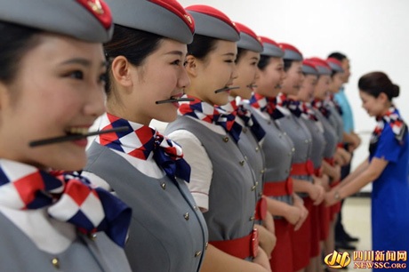 Và giờ thực hành trên máy bay mô hình