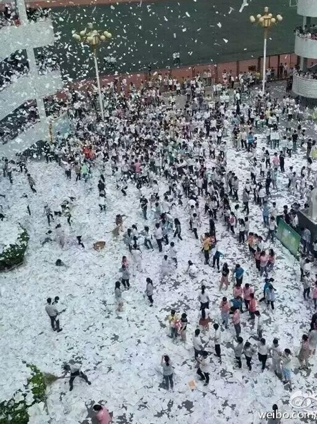 và gây mất vệ sinh trong khuôn viên nhà trường.