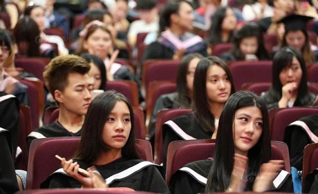 Nữ sinh Học viện Điện ảnh Bắc Kinh rạng ngời ngày tốt nghiệp - 2 Vũ Phong