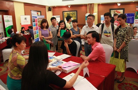 Triển lãm du học Đức Anh EduConnect được nhiều phụ huynh, học
sinh quan tâm