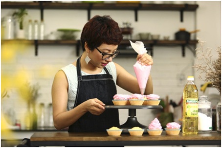 Phan Anh Esheep: “Phụ nữ cần chiều chuộng bản thân mình” - 1 Phan Anh Esheep luôn đam mê việc sáng tạo ra những tác phẩm đẹp đẽ