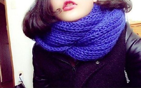 Nữ  sinh Nhật rộ trào lưu giấu mặt, khoe môi gợi cảm