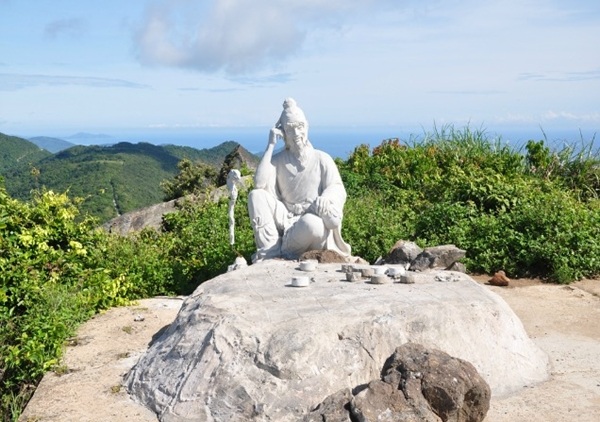 Đặt biểu tượng thương hiệu du lịch Đà Nẵng trên đỉnh Sơn Trà - 1 Đà Nẵng tính đặt biểu tượng thương hiệu du lịch trên đỉnh Bàn Cờ ở bán đảo Sơn Trà
