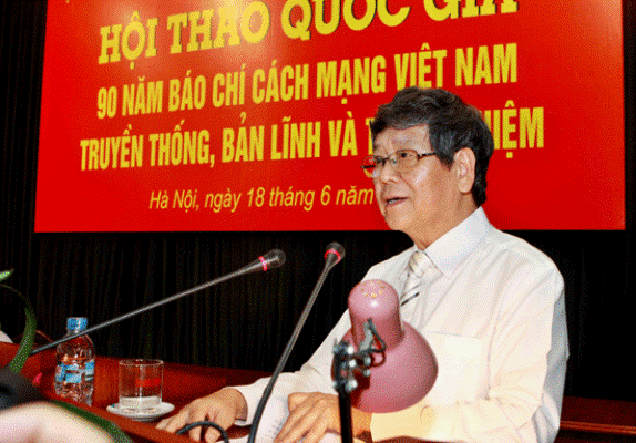 Báo chí cách mạng không thể tránh né những vấn đề “nhạy cảm”* - 1 Báo chí cách mạng không thể tránh né những vấn đề “nhạy cảm”*