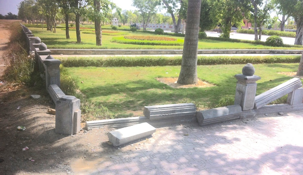 Nghệ An: Cận cảnh khuôn viên đài tưởng niệm Xô Viết - Nghệ Tĩnh đang xuống cấp - Ảnh 4.