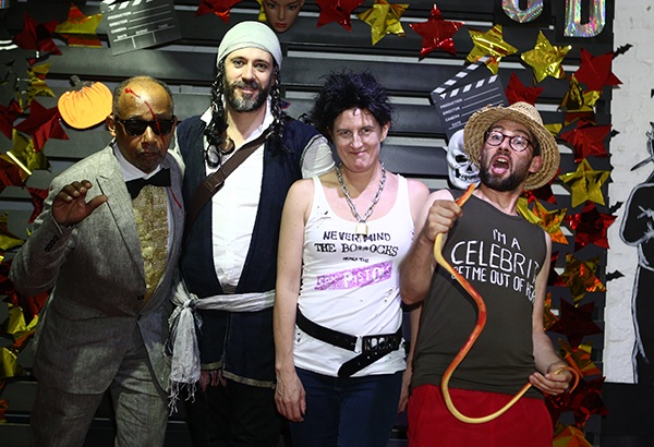 Lễ hội Halloween mang chủ đề “Horrorwood - Các ngôi sao thảm đỏ” diễn ra tối nay ngày 29/10 tại Học viện Thiết kế và Thời trang London (Hà Nội).