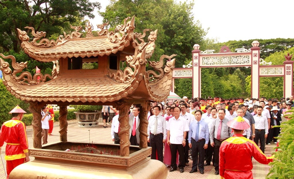 Bình Định: Gần 1.000 võ sư, võ sinh dâng hương Hoàng đế Quang Trung - Ảnh 7.