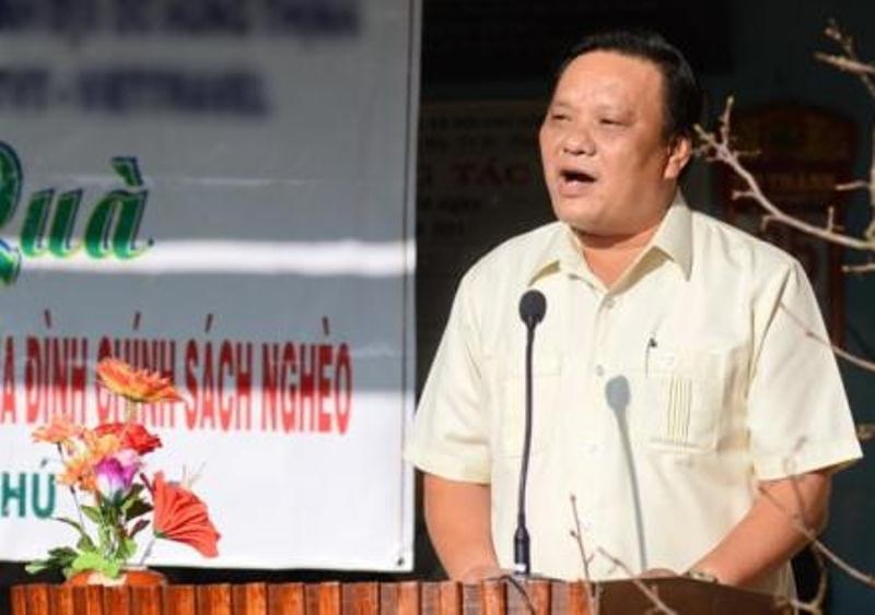 Phó Bí thư Bình Định trả lại gần 400 triệu đồng tiền học tiến sĩ - 1
Phó Bí thư Thường trực Tỉnh ủy Bình Định Lê Kim Toàn hoàn trả lại số tiền 386 triệu đồng đi học tiến sĩ