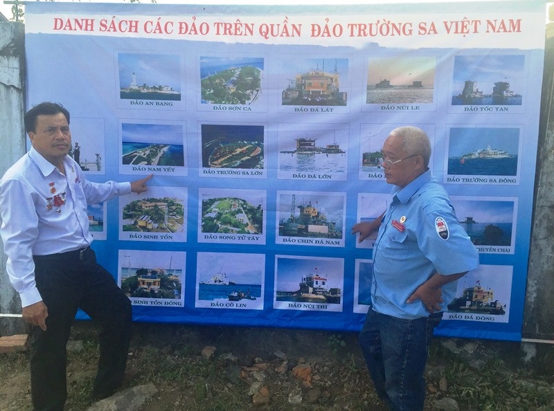 Tay bắt mặt mừng ngày hội ngộ của những cựu binh Trường Sa - 5 Tay bắt mặt mừng ngày hội ngộ của những cựu binh Trường Sa - 5