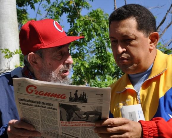Hình ảnh lãnh tụ Fidel Castro qua các cuộc gặp với lãnh đạo thế giới - 14
Lãnh tụ Fidel Castro và Tổng thống Venezuela Hugo Chavez trong một cuộc gặp ở Havana ngày 28/6/2011. (Ảnh: Reuters)