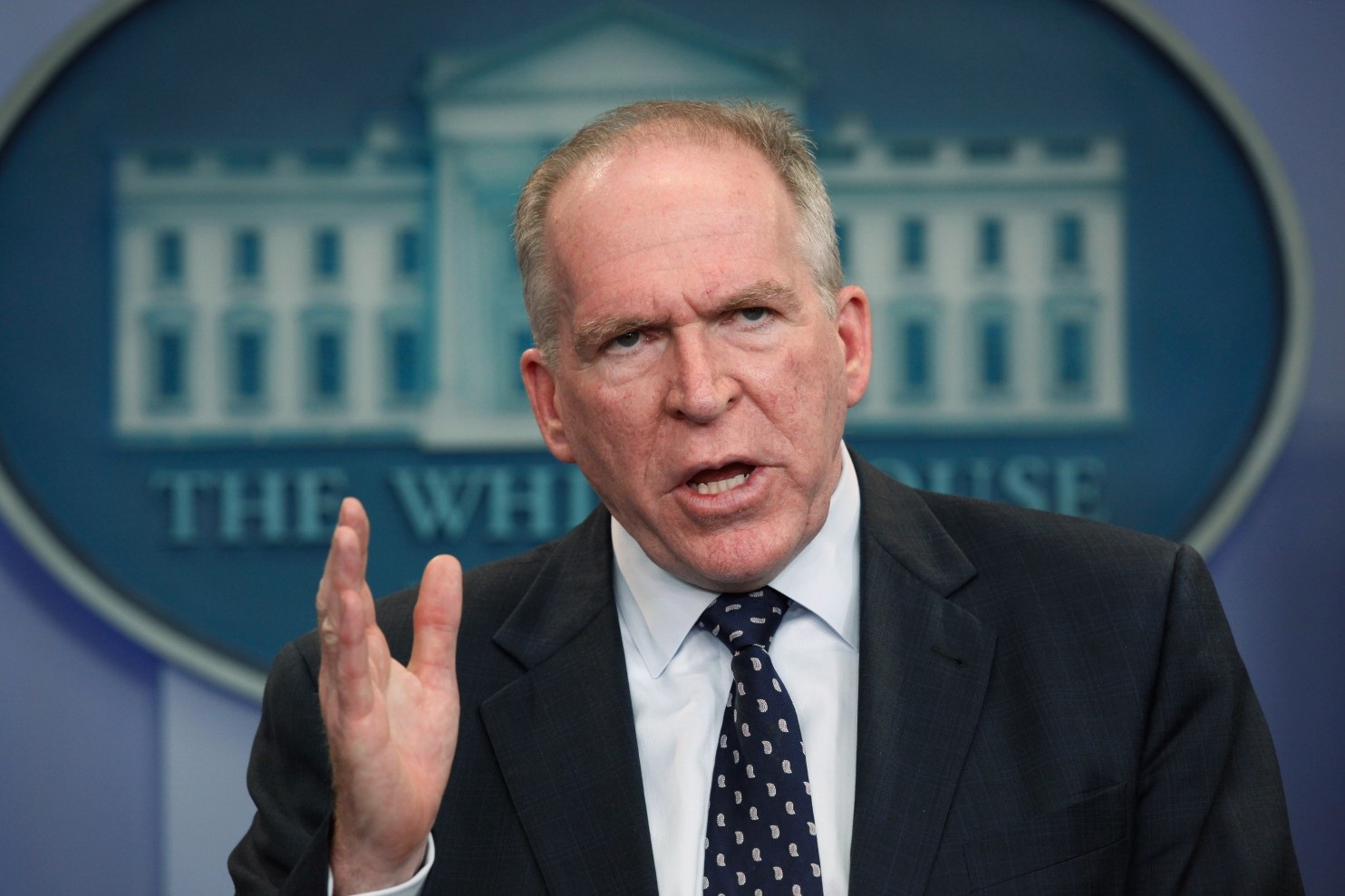 CIA cảnh báo Nhà Trắng không nên “ăn miếng trả miếng” Nga - 1 Giám đốc CIA John Brennan (Ảnh: Getty)