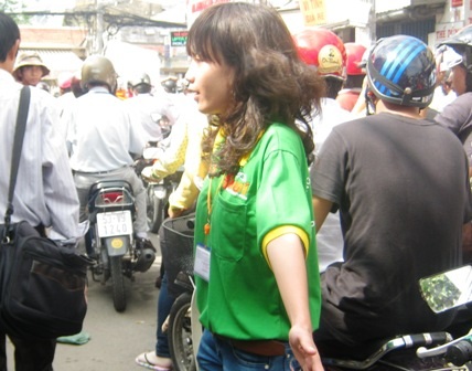 SV tiếp sức mùa thi kể chuyện bị dọa “xử” - 1