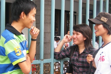 Thí sinh rạng ngời sau môn thi đầu tiên - 9