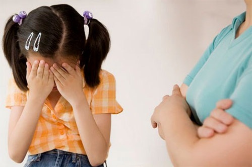 Đau đầu con có máu “thắng thua” - 1 Đau đầu con có máu “thắng thua” - 1