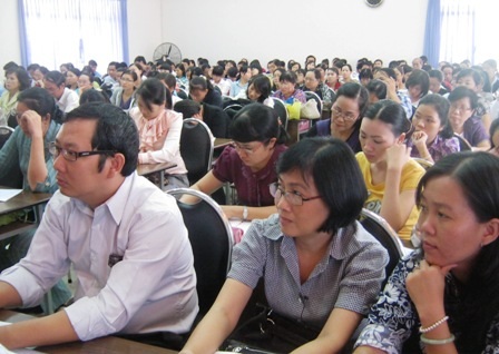 Học sinh yêu, tư vấn viên cũng “cuống” - 2 Học sinh yêu, tư vấn viên cũng “cuống” - 2