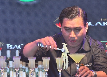 Bartender Sài Gòn giành vé vàng thi quốc tế - 4 Bartender Sài Gòn giành vé vàng thi quốc tế - 4