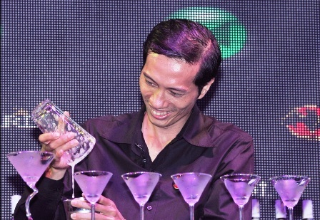 Bartender Sài Gòn giành vé vàng thi quốc tế - 2 Bartender Sài Gòn giành vé vàng thi quốc tế - 2