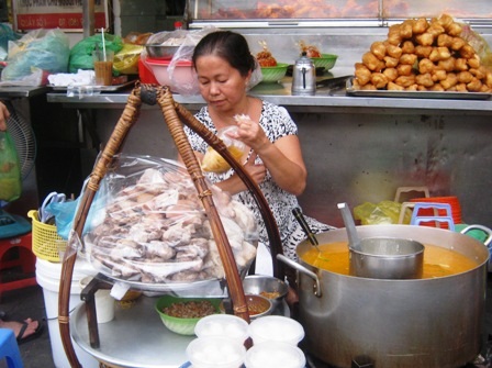 “Bạc mặt” chạy đua với Tết - 4