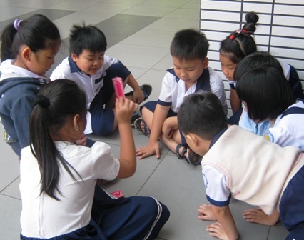 Ra chơi… ở trong lớp - 2 Ra chơi… ở trong lớp - 2