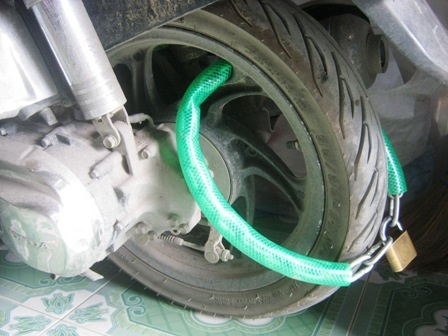 SV “bày binh bố trận” chống trộm - 2 SV “bày binh bố trận” chống trộm - 2