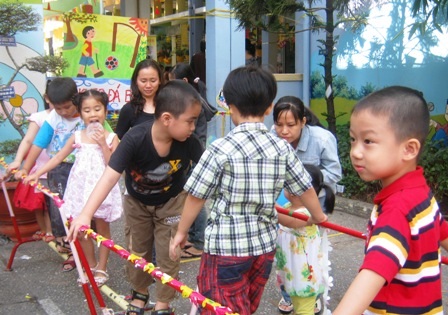 Đau đầu tìm chỗ gửi trẻ ngày cận Tết - 2 Đau đầu tìm chỗ gửi trẻ ngày cận Tết - 2