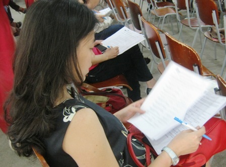 Ép học chữ trước khi vào lớp 1 làm trẻ căng thẳng - 1 Ép học chữ trước khi vào lớp 1 làm trẻ căng thẳng