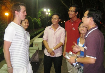 “Săn” Tây học Ngoại ngữ - 3 “Săn” Tây học Ngoại ngữ