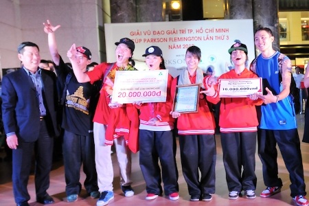 Đội nhảy nữ vô địch Hiphop Sài thành - 10