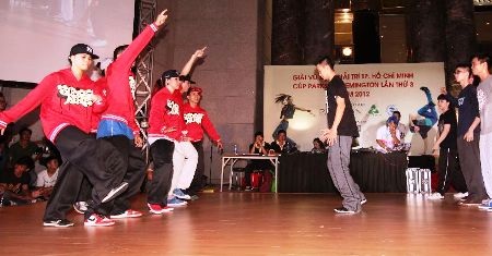 Đội nhảy nữ vô địch Hiphop Sài thành - 2