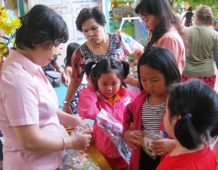 TPHCM: Cần công khai trong tuyển sinh bậc Mầm non - 1 TPHCM: Cần công khai trong tuyển sinh bậc Mầm non