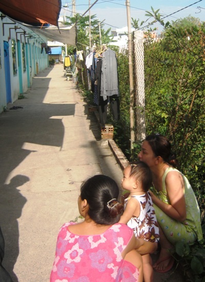 Sinh viên khiếp vía bởi hàng xóm “côn đồ” - 2 Hàng xóm ảnh hưởng rất nhiều đến cuộc sống, sinh hoạt của SV thuê trọ