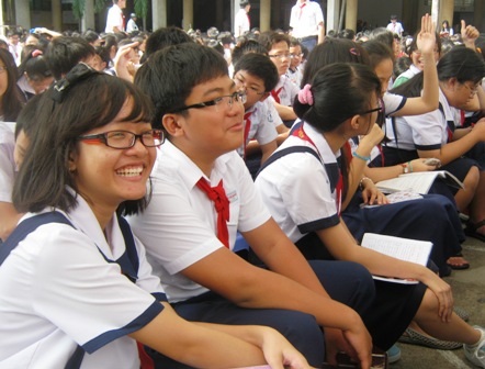 “Mổ xẻ” lý do học trò phản ứng bằng… sinh mạng - 1 HS Trường chuyên THPT Trần Đại Nghĩa, TPHCM trong chương trình giáo dục kỹ năng sống.