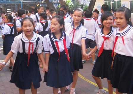 Nghỉ Tết, không nên ép trẻ học - 1 Nhiều phụ huynh lo con quên chữ trong kỳ nghỉ Tết dài ngày.