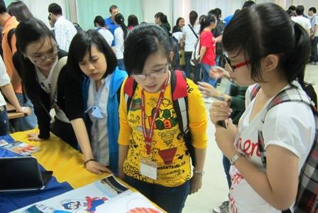 Học chưa tới nên sinh viên nhàn rỗi? - 3 SV hoàn toàn có thể chủ động trong việc học để nâng cao kiến thức và kỹ năng cho mình