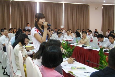 “Sẽ khổ sở đến mức nào khi lấy người đồng tính?” - 1 Người đồng tính trải lòng với các đại biểu Quốc hội