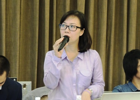 Người chuyển giới đang phải sống “ngoài vùng phủ sóng”