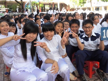 Nhiều học sinh được phụ huynh đặt lịch học kín mít. 