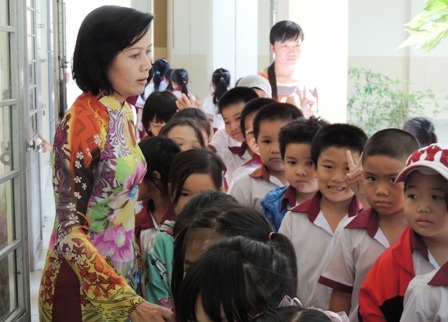 Giáo viên tại TPHCM ít nhất sẽ nhận được hỗ trợ tiền Tết là 1 triệu đồng. 