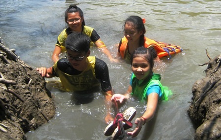 TPHCM: Ngăn chặn học sinh đánh nhau dịp Tết - 2 TPHCM tăng cường các biện pháp đảm bảo an toàn cho học sinh dịp Tết Giáp Ngọ.