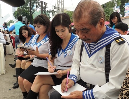 Nhạc sĩ Trần Hiếu nhớ về đảo Song Tử Tây, nhớ về Trường Sa.