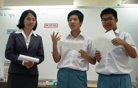 Đạo đức sao lại học thuộc, chấm điểm? - 3 Đạo đức học sinh đang là vấn đề đáng ngại.