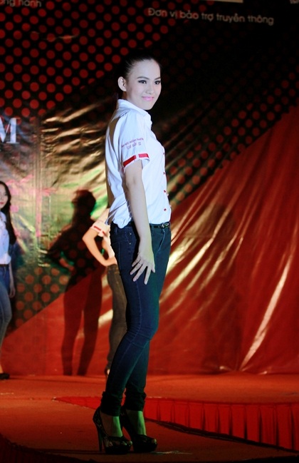Những nữ sinh tài sắc ĐH Ngoại thương TP HCM - 14 Trương Thùy Trang