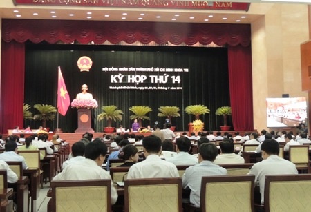 Cán bộ kém công nghệ như người có xe sang mà không biết lái!