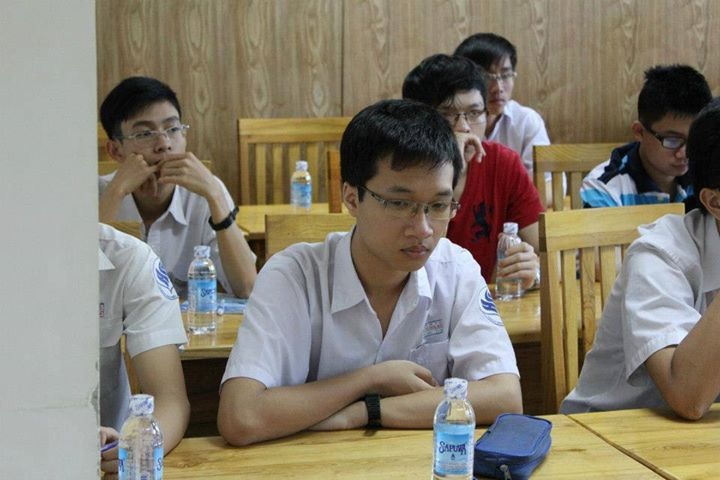 Phạm Tuấn Huy lần thứ 2 đạt HCV Olympic Toán quốc tế: Không bất ngờ! - 2 Phạm Tuấn Huy trong lễ tuyên dương Công dân trẻ tiêu biểu TPHCM 2013.