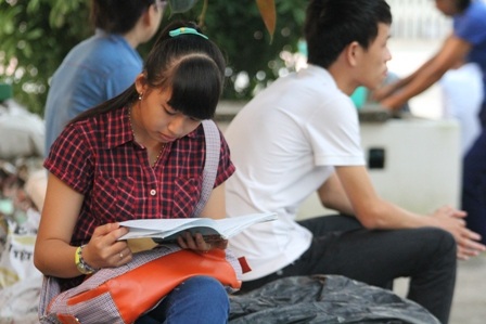 Chùm ảnh: Hồi hộp trước buổi thi đầu tiên - 16 Chùm ảnh: Hồi hộp trước buổi thi đầu tiên